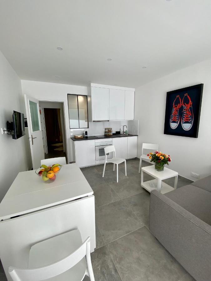Chez Les Artistes De Menilmontant Apartment ปารีส ภายนอก รูปภาพ