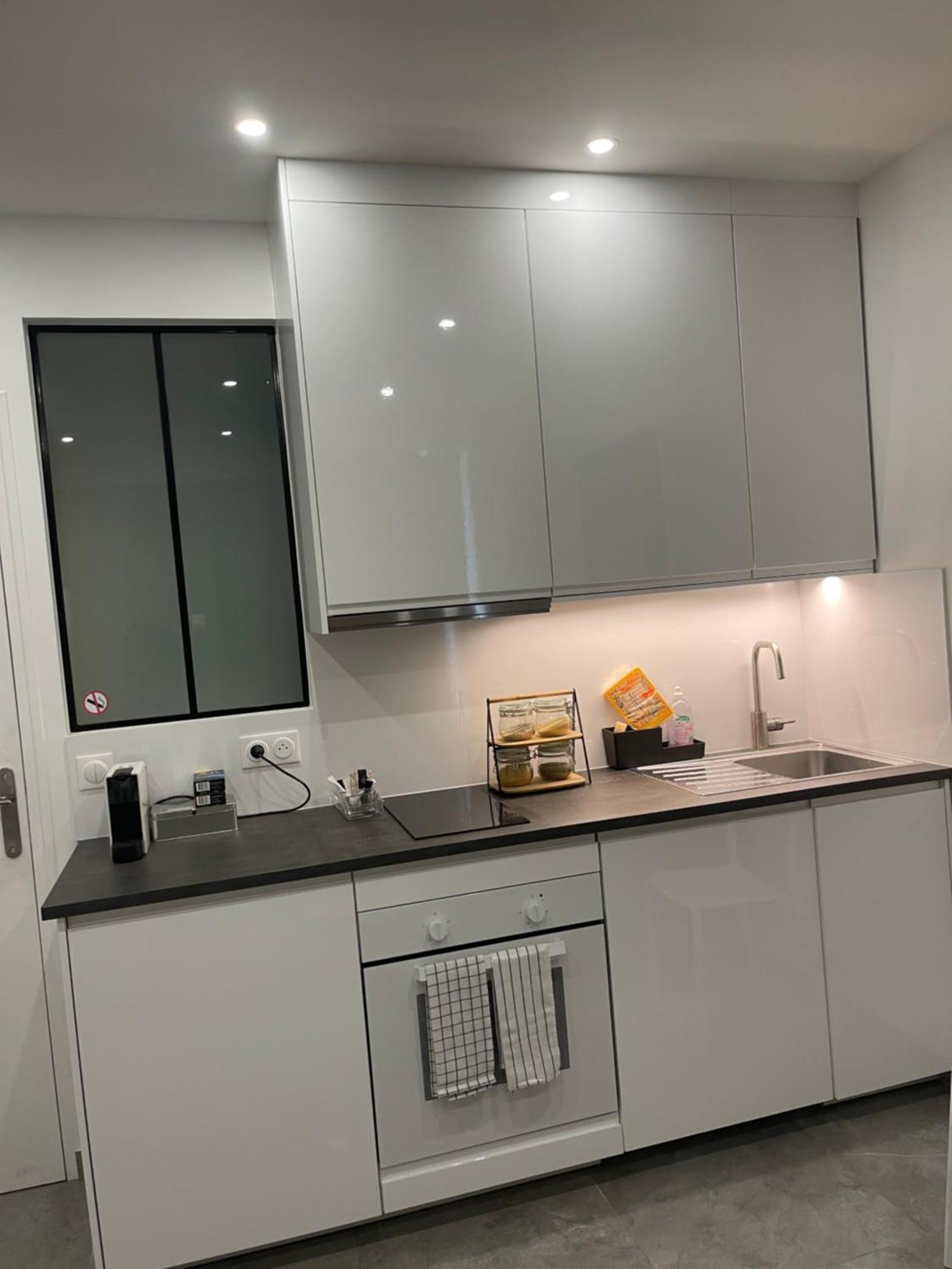 Chez Les Artistes De Menilmontant Apartment ปารีส ภายนอก รูปภาพ